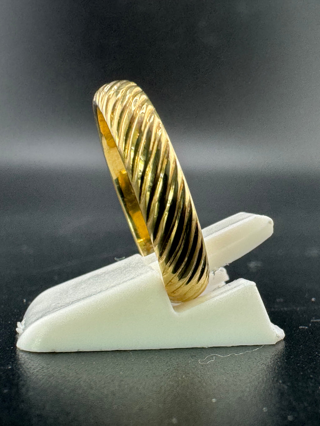 Gold Plated Sterling Silver Slanted Lines Band Ring – 3.86 Grams