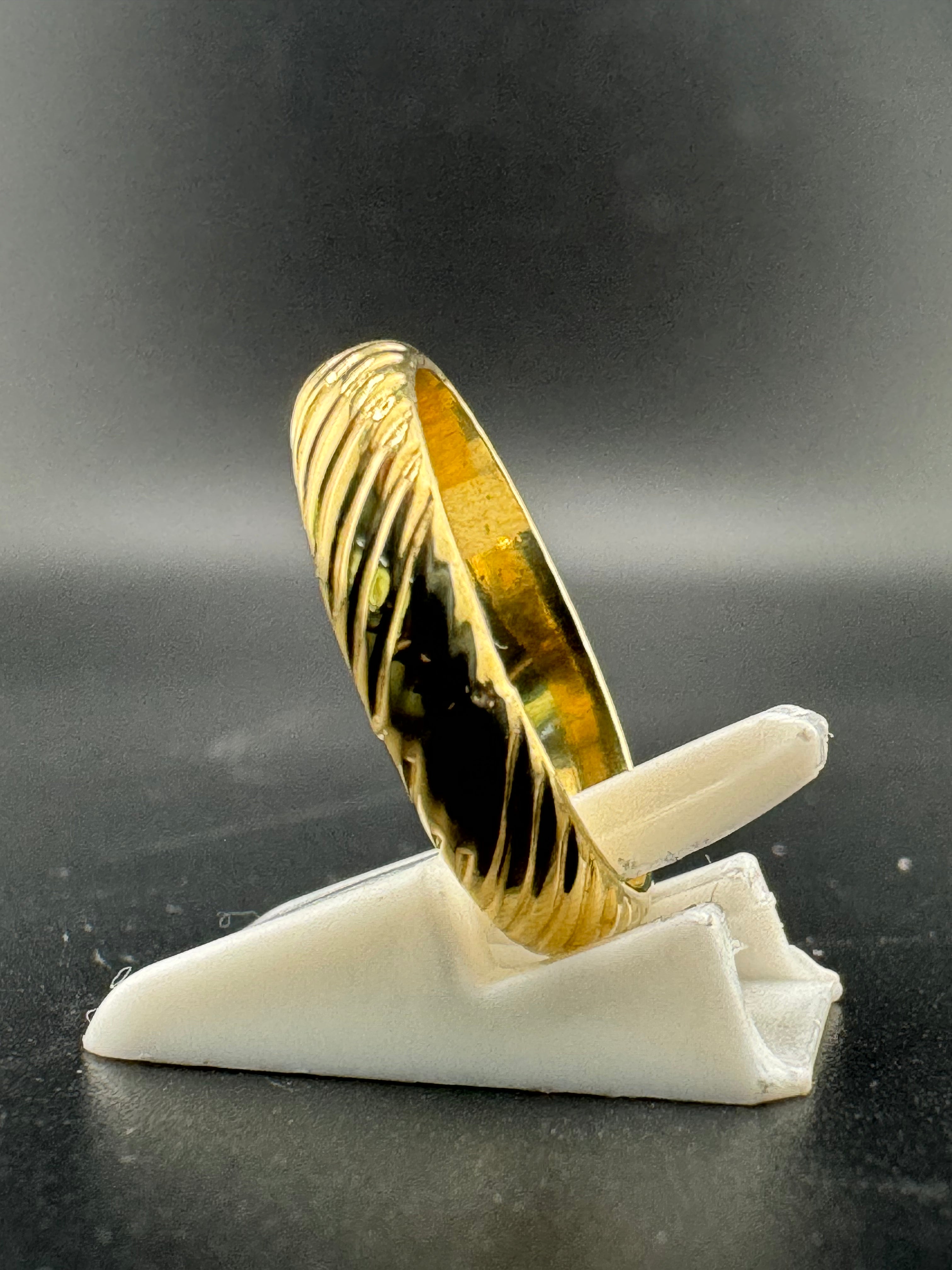 Gold Bonded Sterling Silver Ring – 4.3mm Band, Size 8, 3.86 Grams