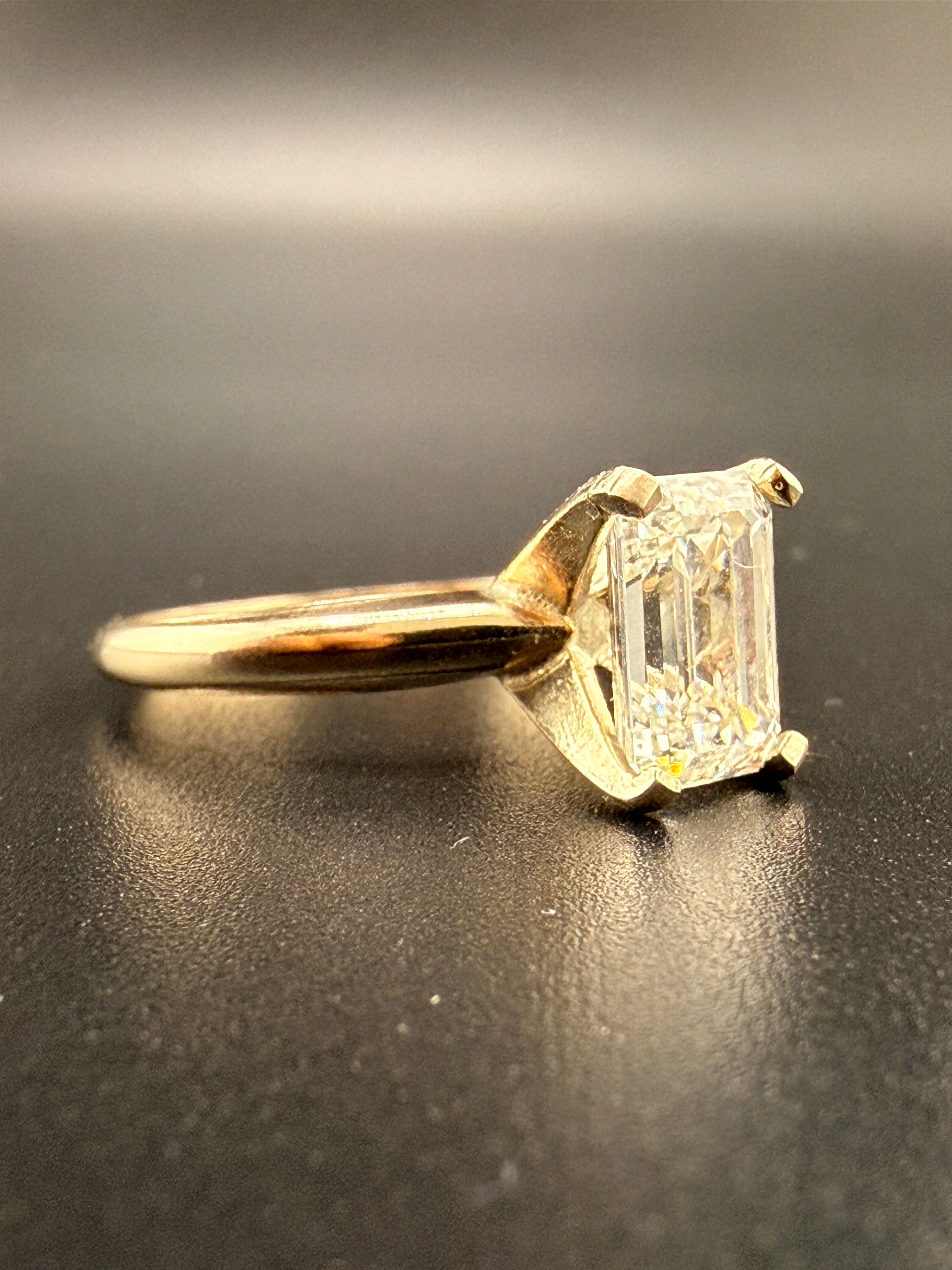 womens 14k white gold Lab grown solitare