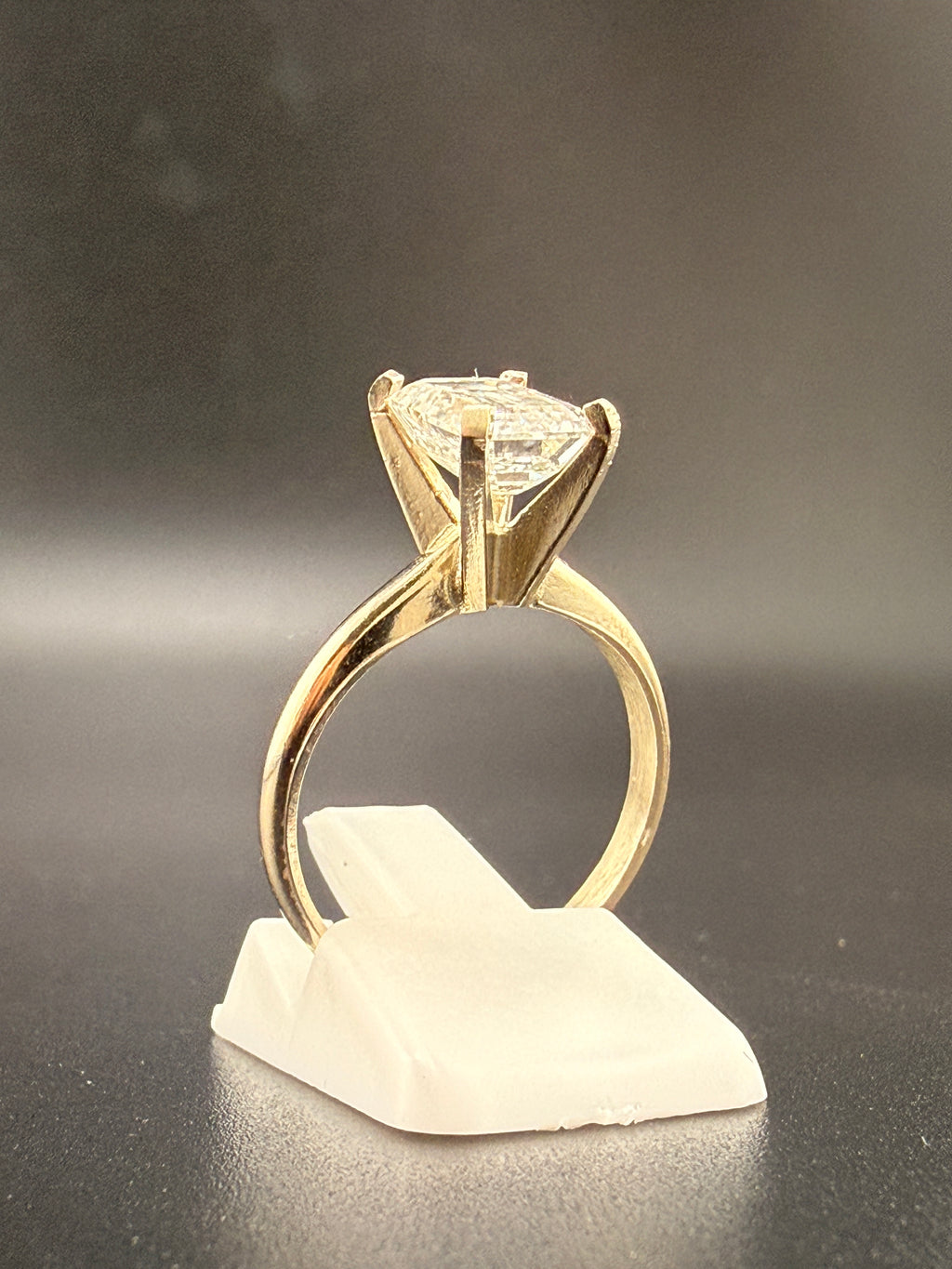 womens 14k white gold Lab grown solitare