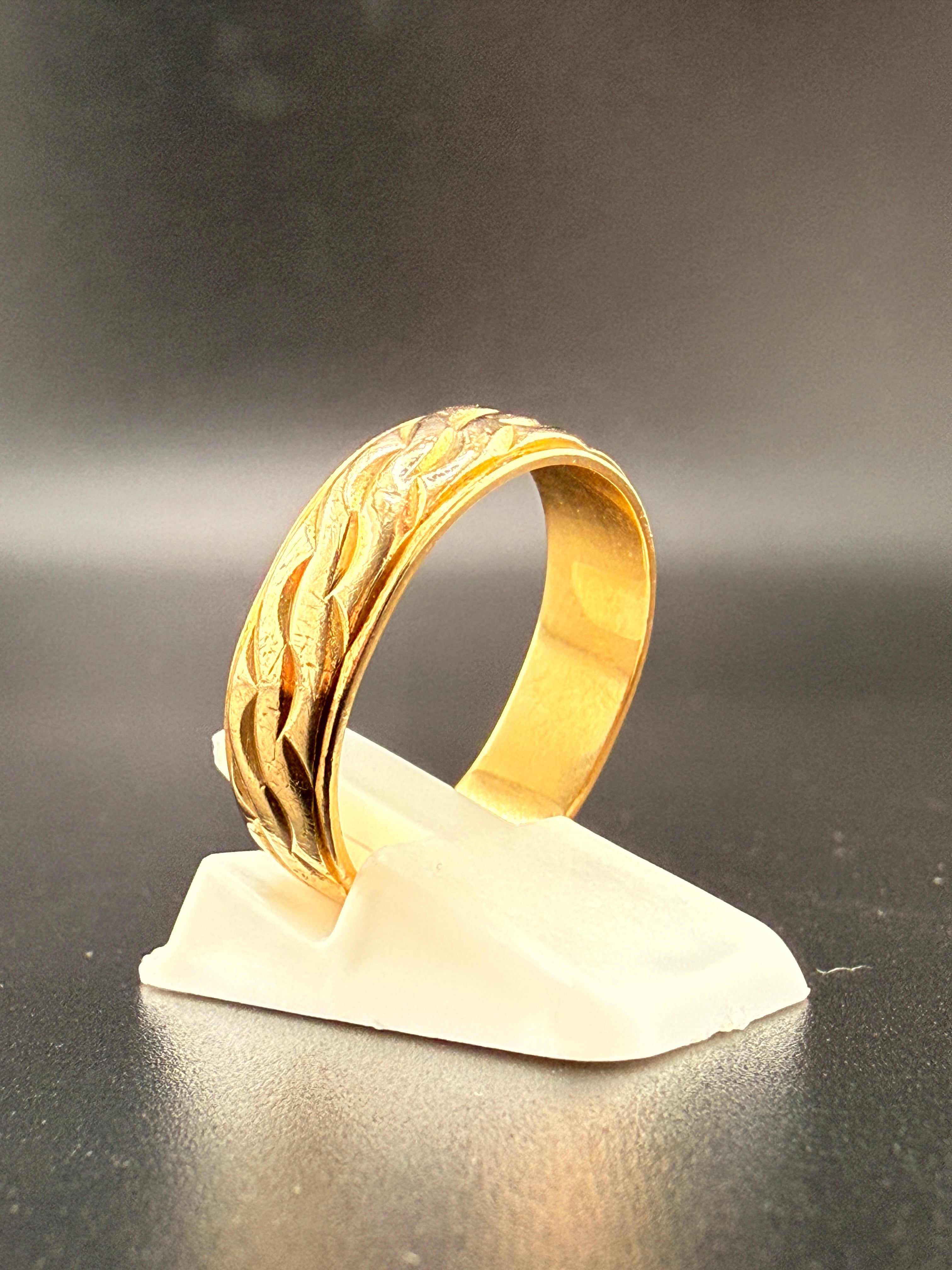 Mens 14k Gold band