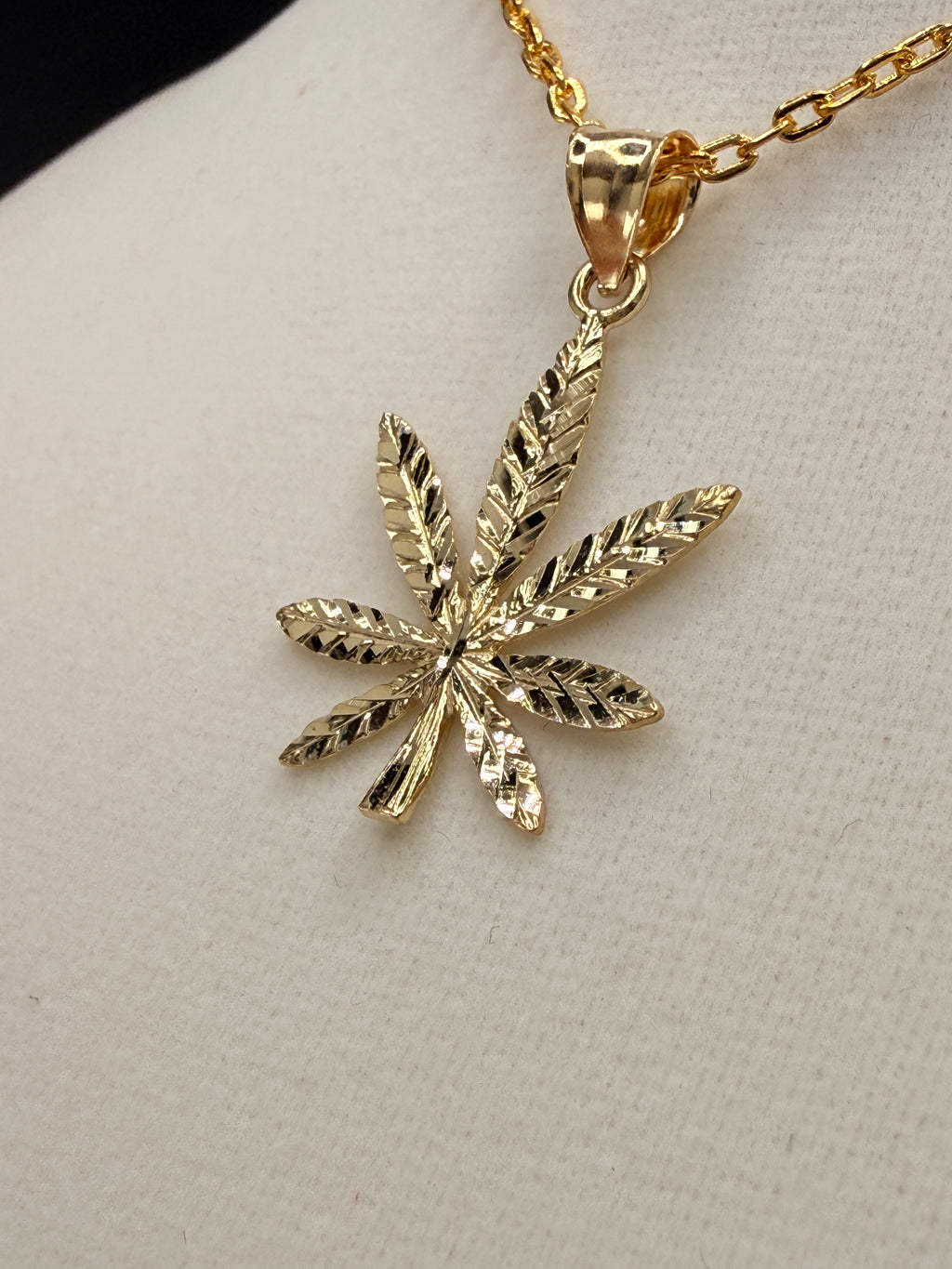 14K Gold Diamond-Cut Herbal Leaf Pendant