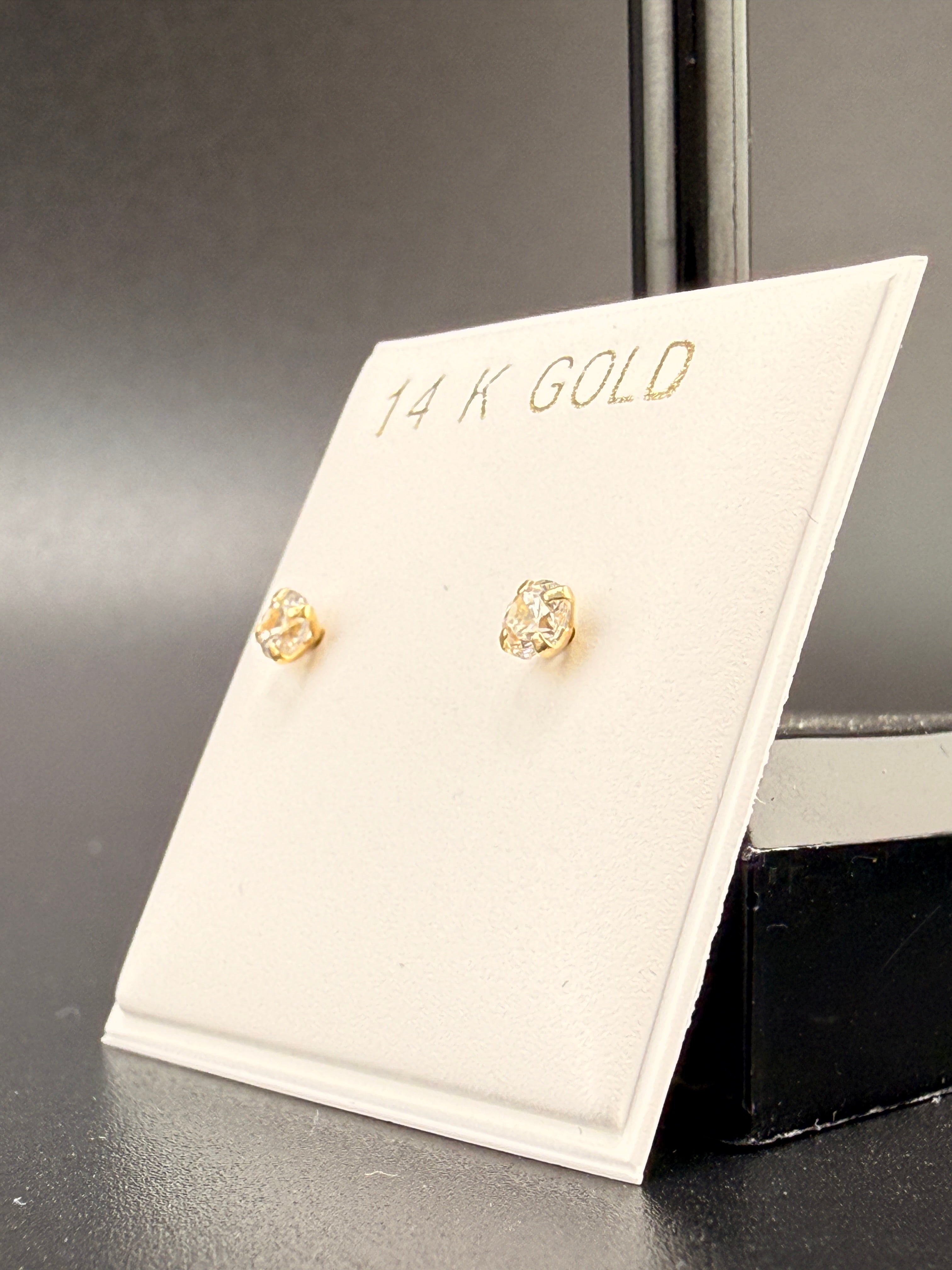 14K Gold 0.10 CT CZ Diamond Stud Earrings