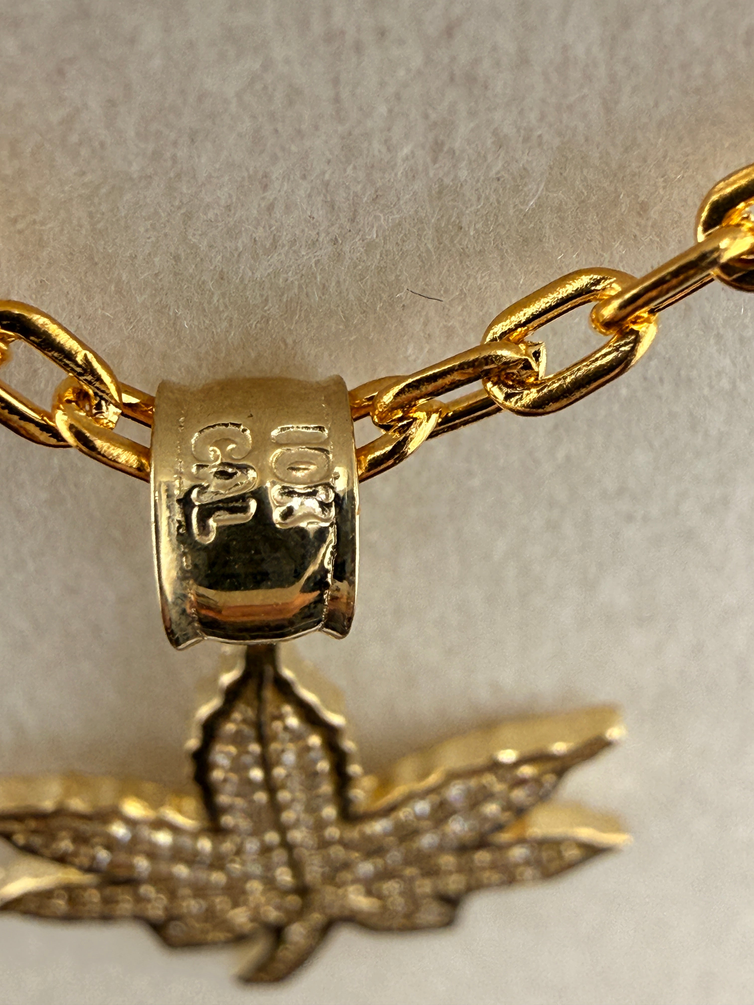 10K Solid Gold CZ Diamond-Encrusted Herbal Leaf Pendant