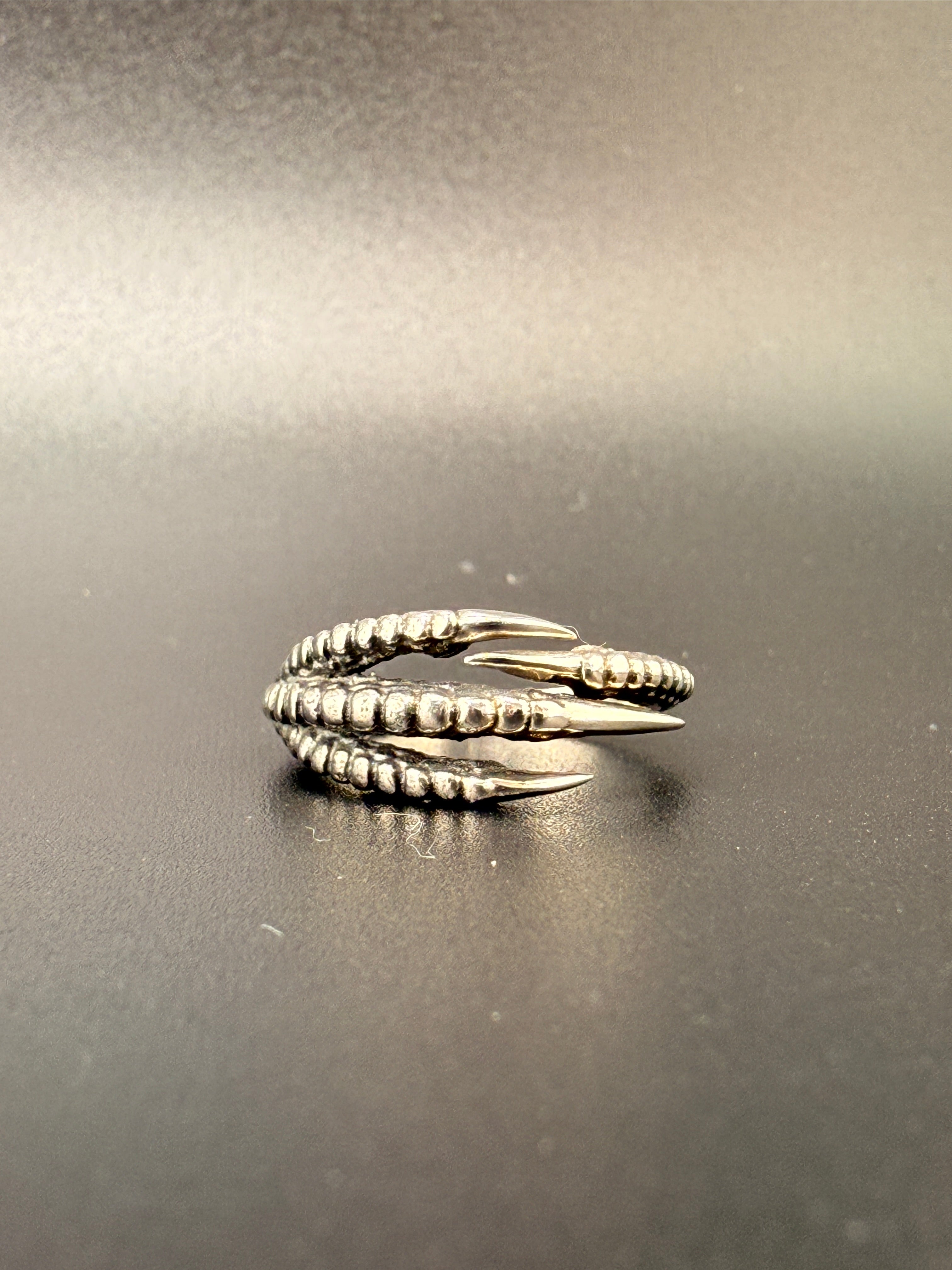 925 Sterling Silver Dragon Claw Ring – 2.5 Grams