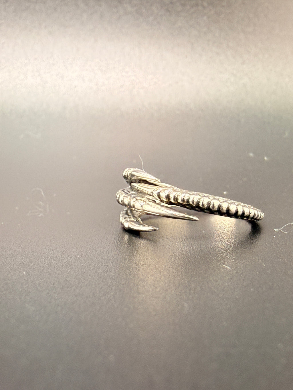 925 Sterling Silver Dragon Claw Ring – 2.5 Grams