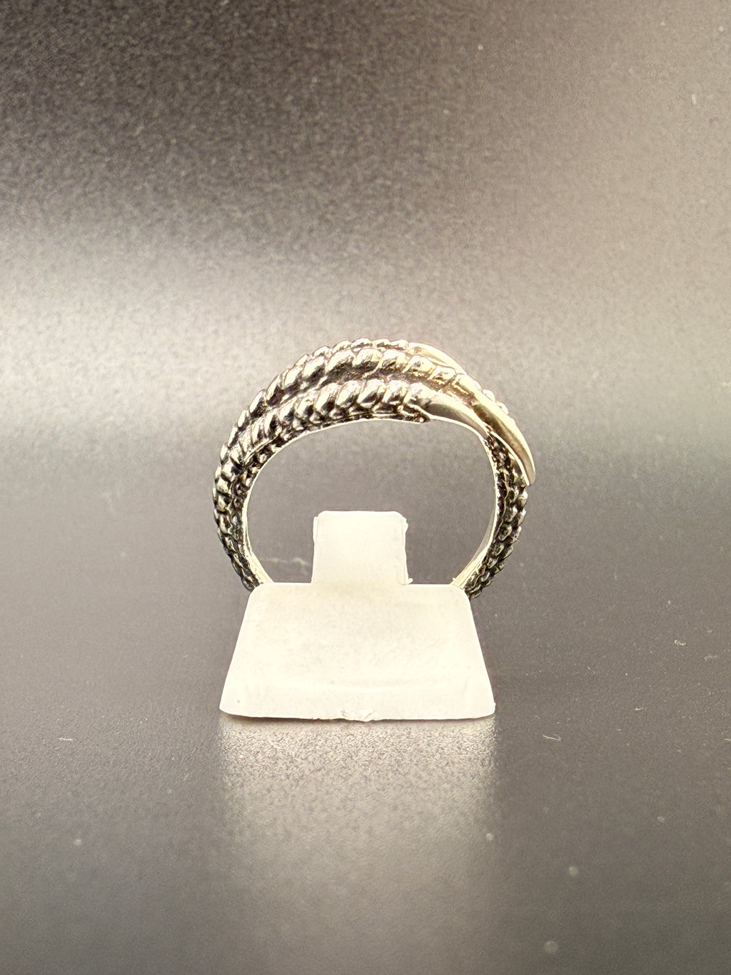 925 Sterling Silver Dragon Claw Ring – 2.5 Grams
