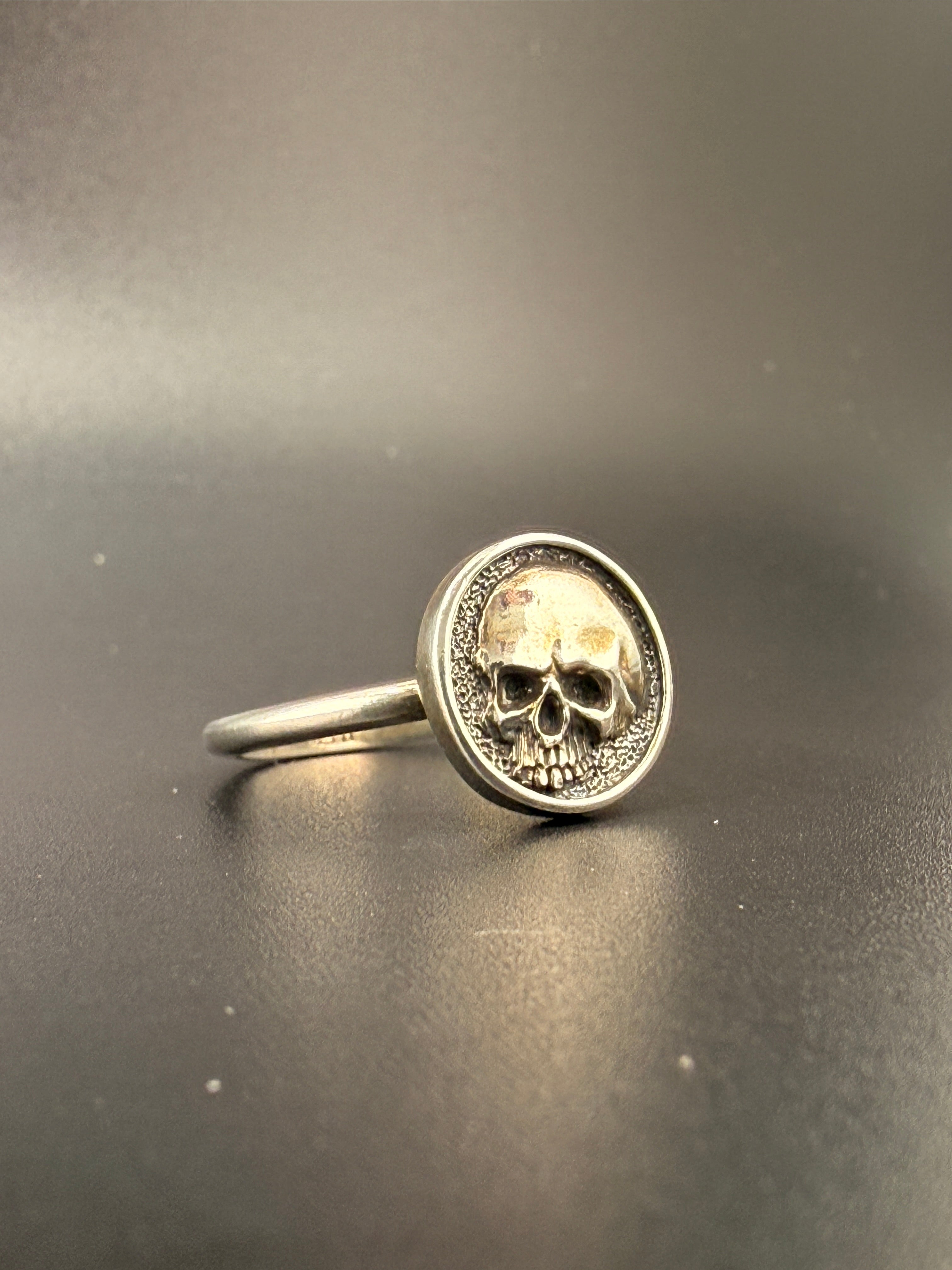 925 Sterling Silver Round Skull Ring