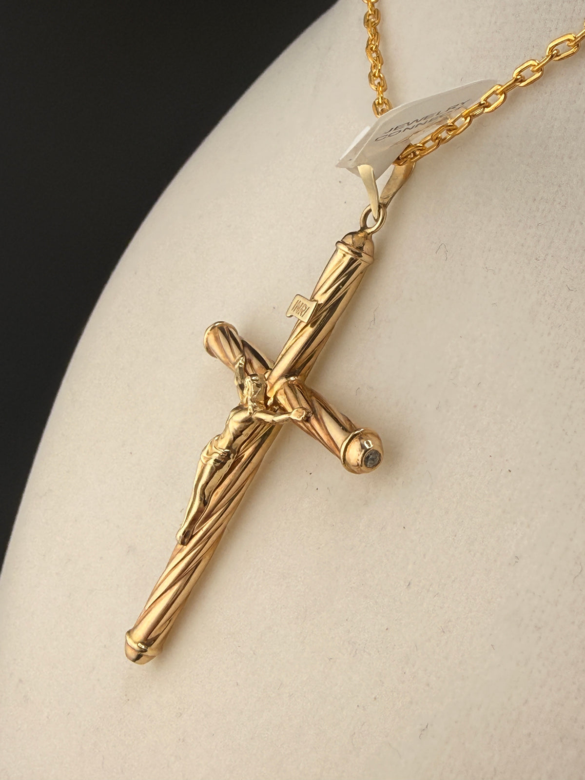 14K Gold Jesus on the Cross Pendant – Solid Gold Crucifix Pendant (4.09g) | Wholesale Jewelry Price