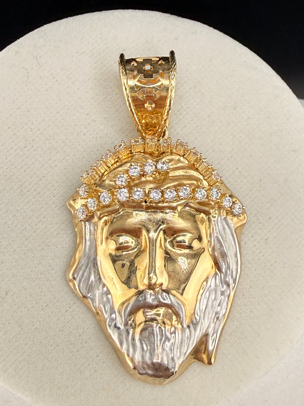 10K Gold Jesus Pendant | 7.6 Grams | Wholesale Price
