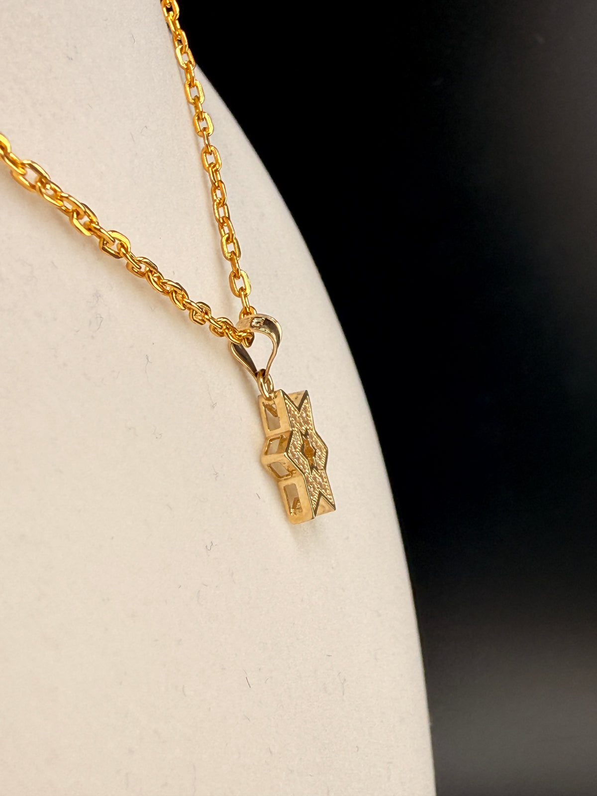 14K STAR OF DAVID Pendant