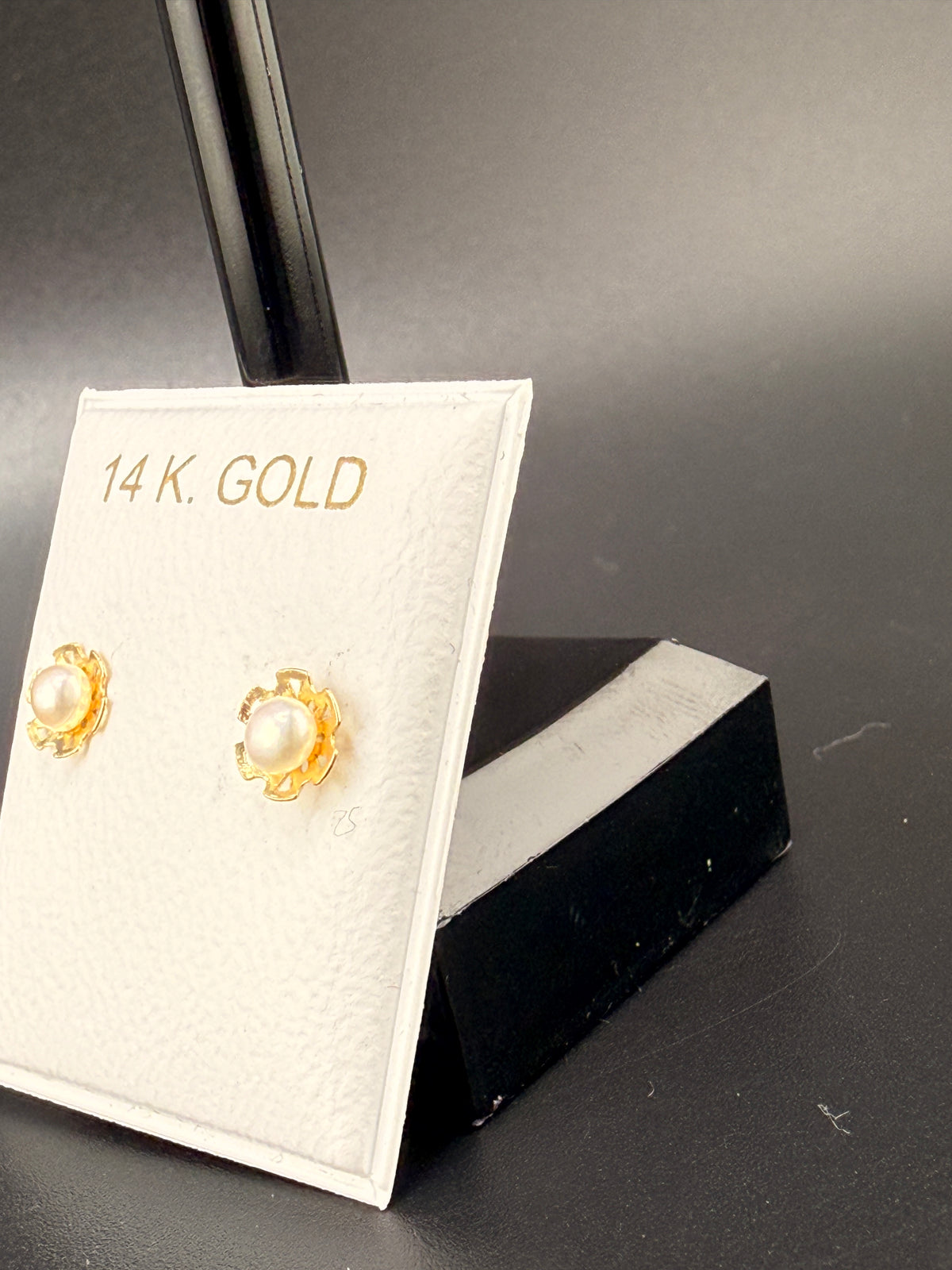 14K Gold Pearl Flower Earrings – Elegant Freshwater Pearl Floral Stud Earrings | Jewelry Connect