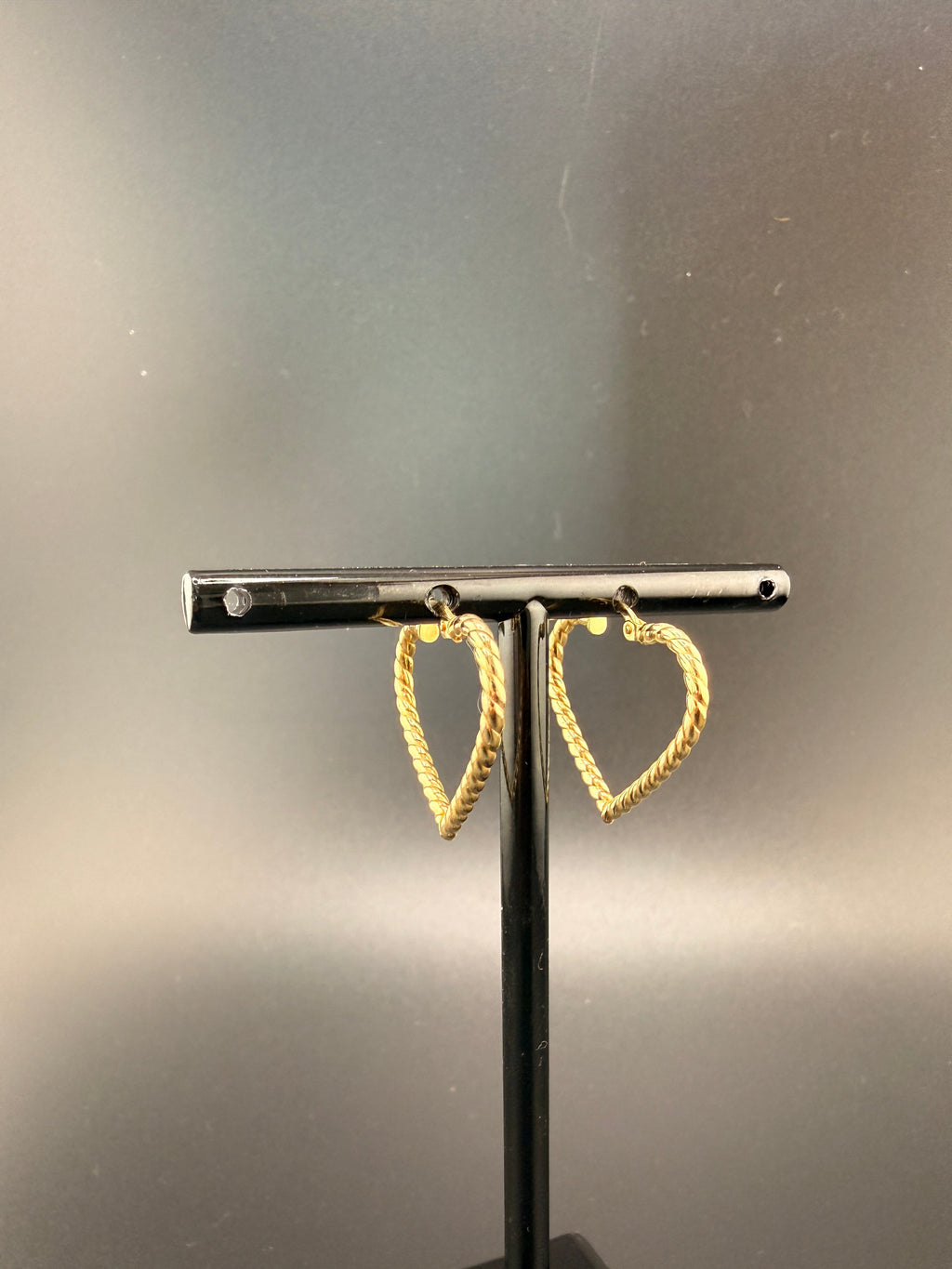 14K Solid Gold Heart Hoop Earrings – Lightweight Diamond-Cut Heart Hoops (1.53g) | Jewelry Connect Wholesale Price